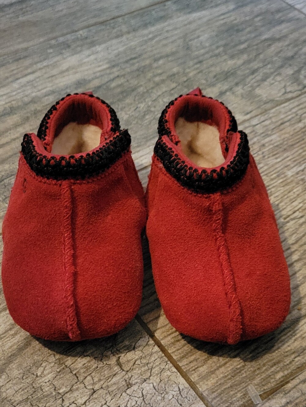 UGG Tasman Suede Shearling Lined Booties Mocs Shoes Slippers Red Infant 6-12 mo